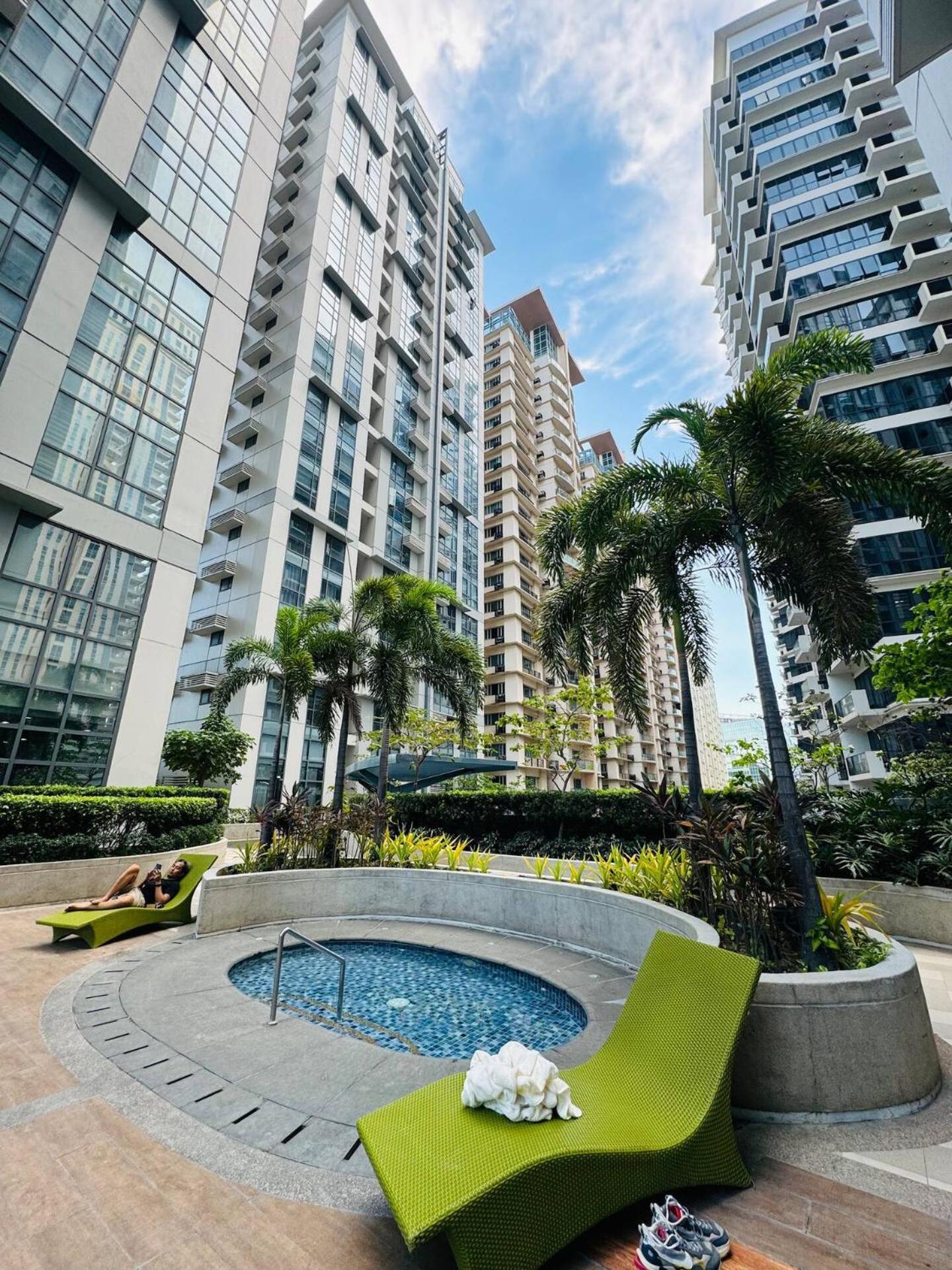 Studio At Viceroy T4 Florence Way Manila Exteriér fotografie